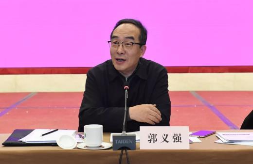 中宣部出版局局长：正在制定防止青少年沉迷网游的办法