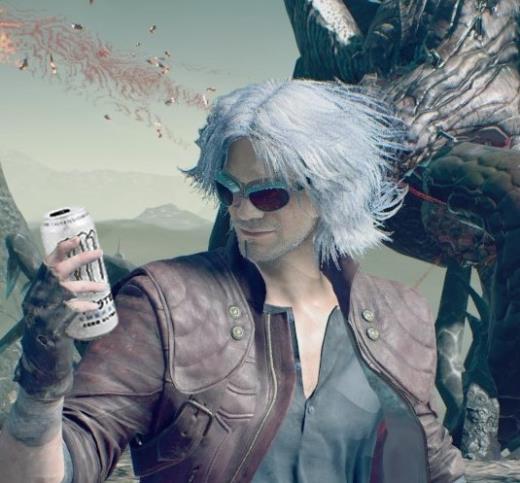 来瓶魔爪才睁能开眼 小岛监督帅照遭网友欢乐恶搞