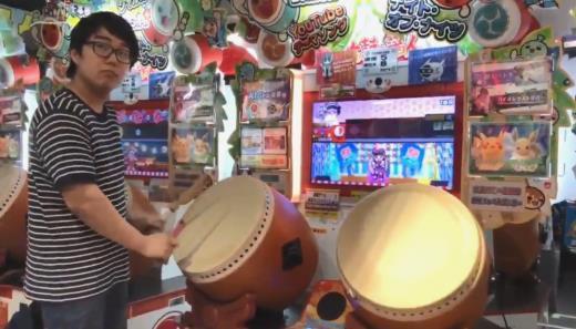 专业鼓手也自叹不如！岛国神玩盲敲太鼓达人全中神技