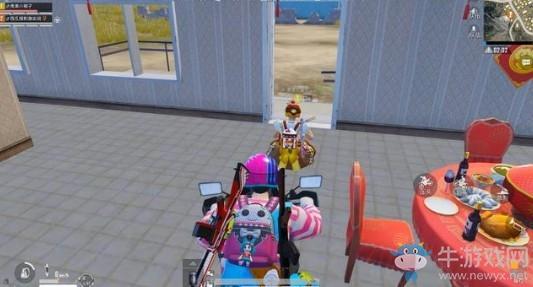 《和平精英》汽车上吃年夜饭bug