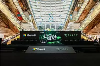 “让游戏走进生活”发布会圆满成功 雷蛇灵刃携手EDG共同见面电竞玩家 