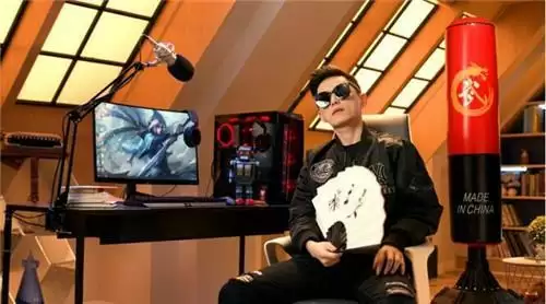 直播界颜值顶流,专访“电竞霍建华”智勋:他最”花心”,也最花心思