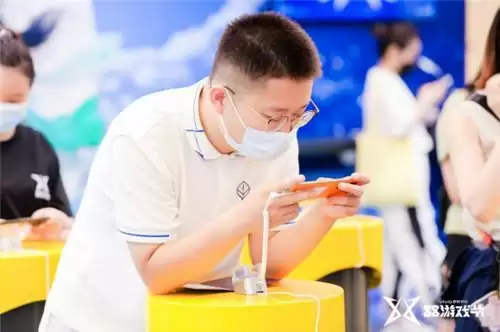 vivo游戏·88游戏节快闪店活动开启,让线下玩家“肆意一夏”