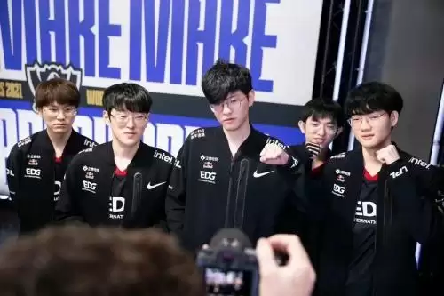 虎牙S11:决赛不被看好的一方,EDG能否斩落DK捍卫LPL荣耀