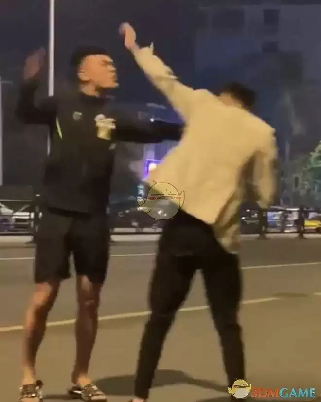 挑虾线是什么梗