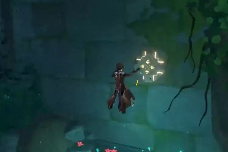 池中宅邸下面铁门怎么开