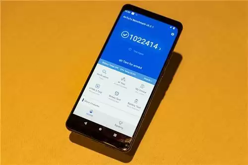 安兔兔超100万分,高通新骁龙8还变得更“凉快”了