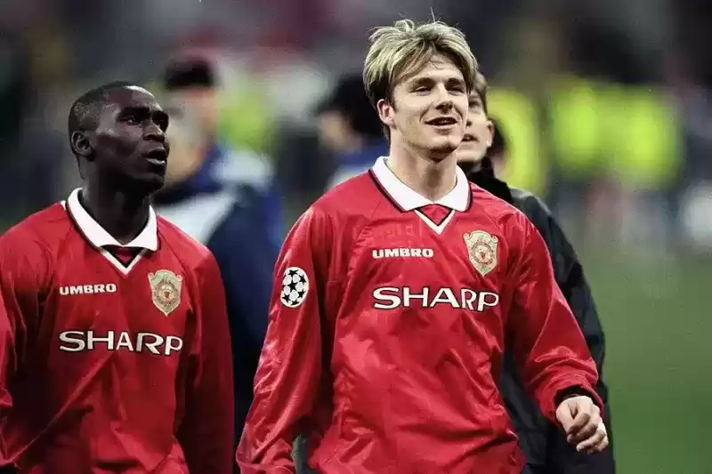 风流倜傥少年郎，圆月弯刀写华章！