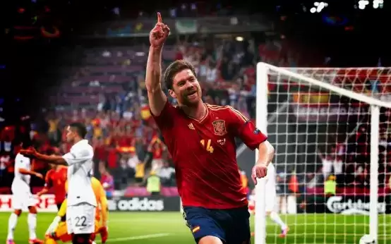 拜仁中场指挥官，高光龙哥首次登场！