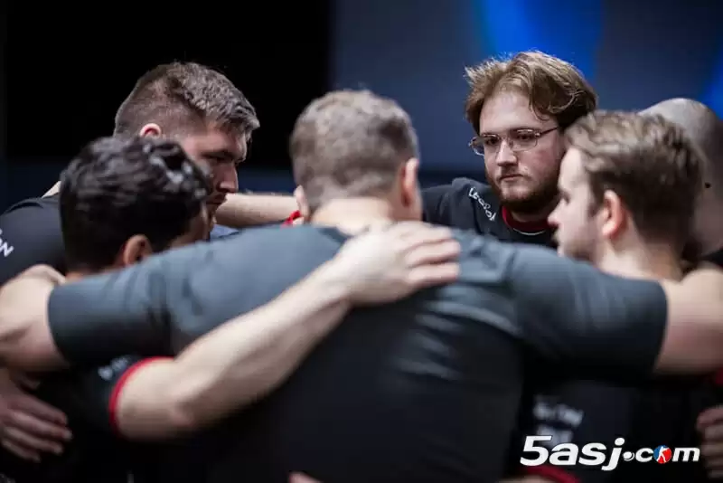 《Snake&Banter》锐评BLAST奥斯汀Major：CNCS双星闪耀、tN1R崛起、赛制争议与北美CS陨落