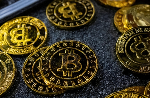 BTC最新价格走势图软件 比特币实时汇率K线图表app
