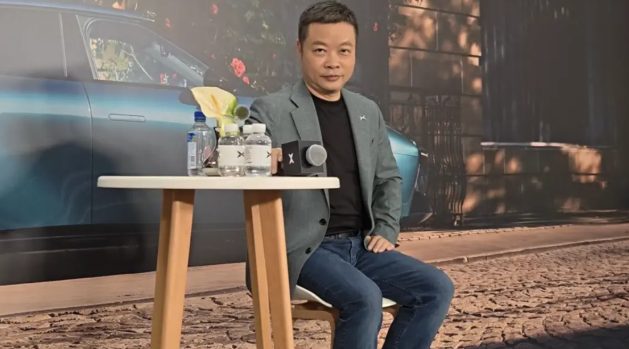 何小鹏谈辅助驾驶：视觉上限远超激光雷达，2027