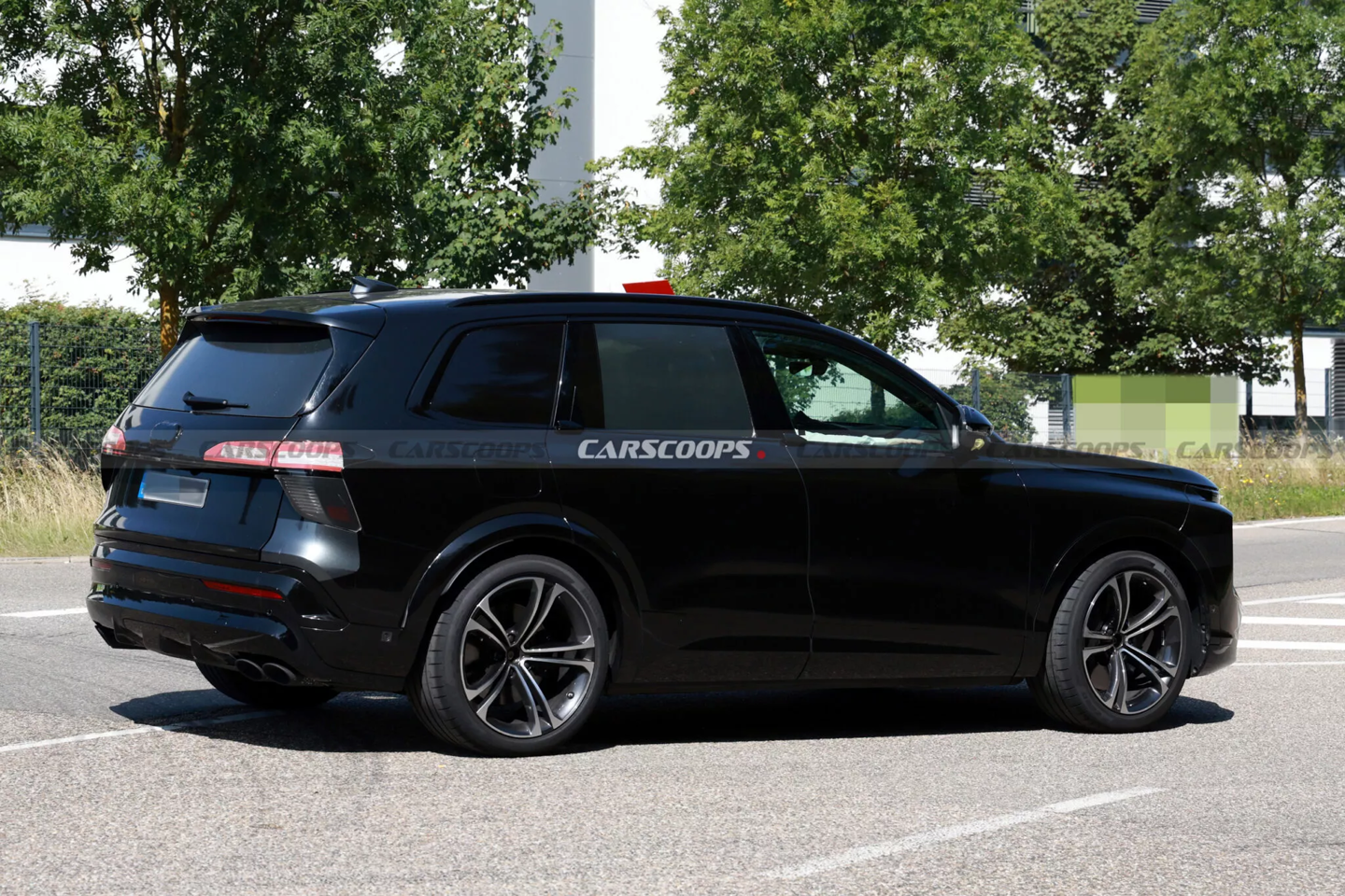 全新一代奥迪SQ7尾部设计