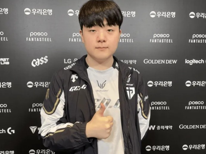 Canyon:AD打野版本下,决赛夺冠是当前首要目标