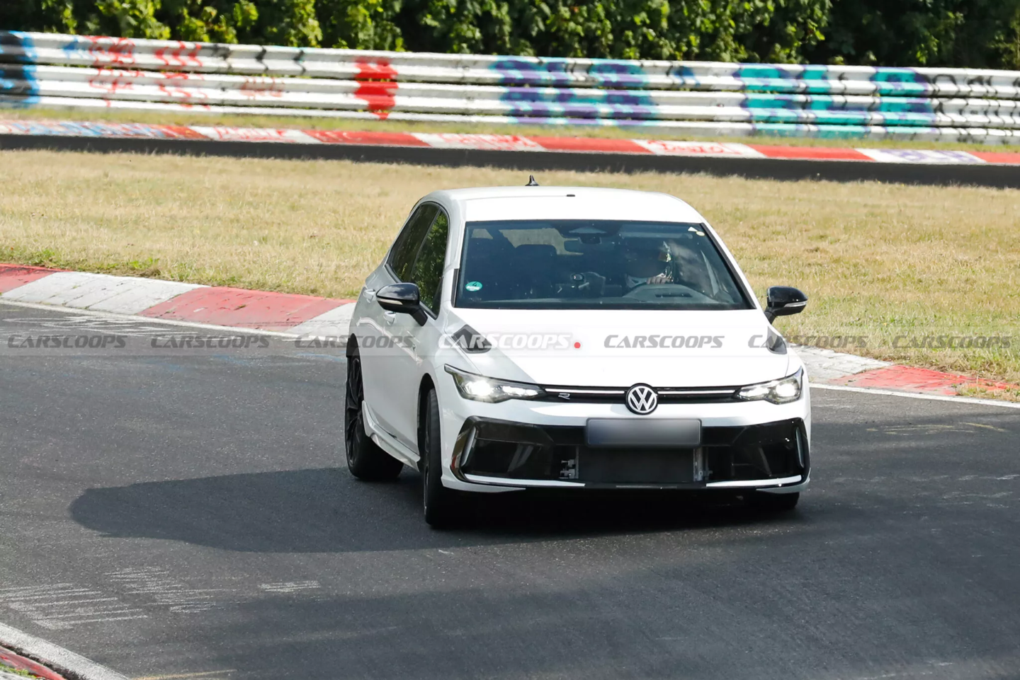 大众最强“高尔夫钢炮”：Golf R 原型纽北测试照曝光，预估 345 马力