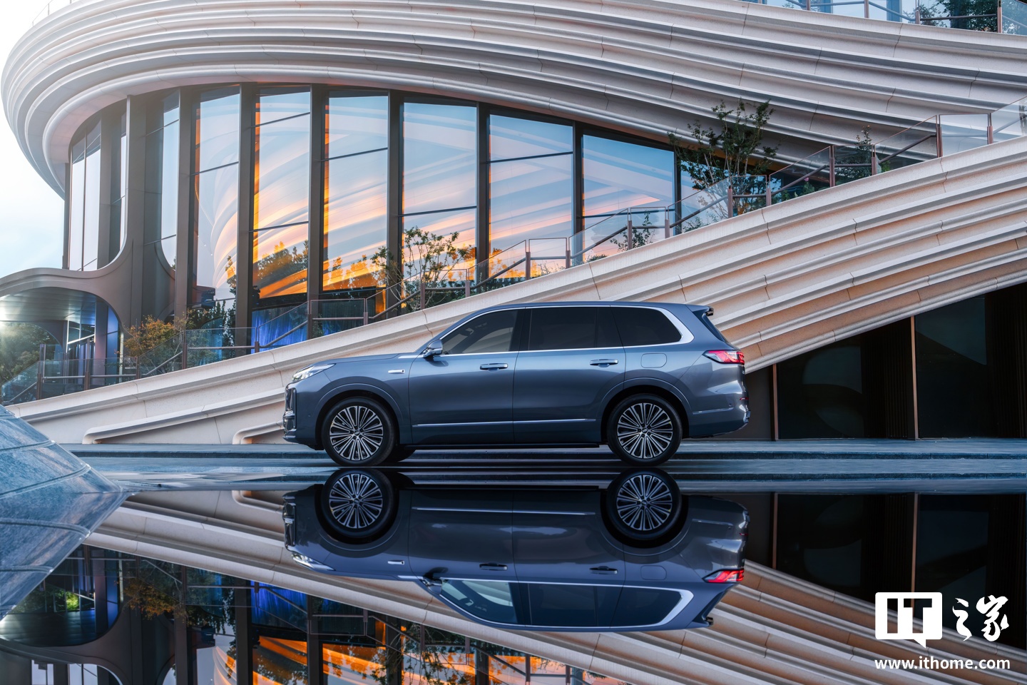 刷新银河速度：吉利银河 M9 旗舰六座 SUV 预售 24 小时订单破 4 万，19.38 万元起
