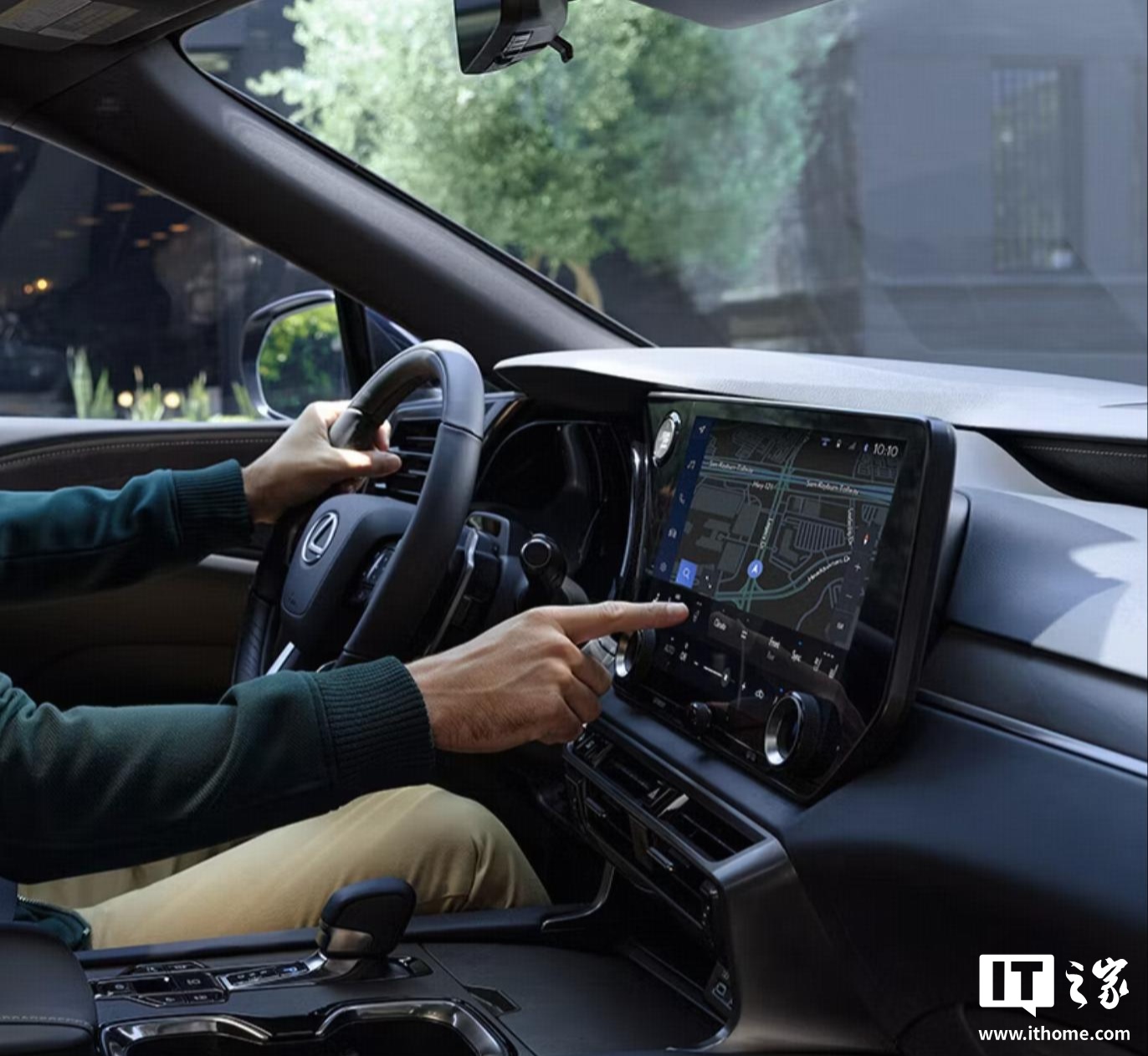 2026 款雷克萨斯 RX 中大型 SUV 海外发布，提供四种动力
