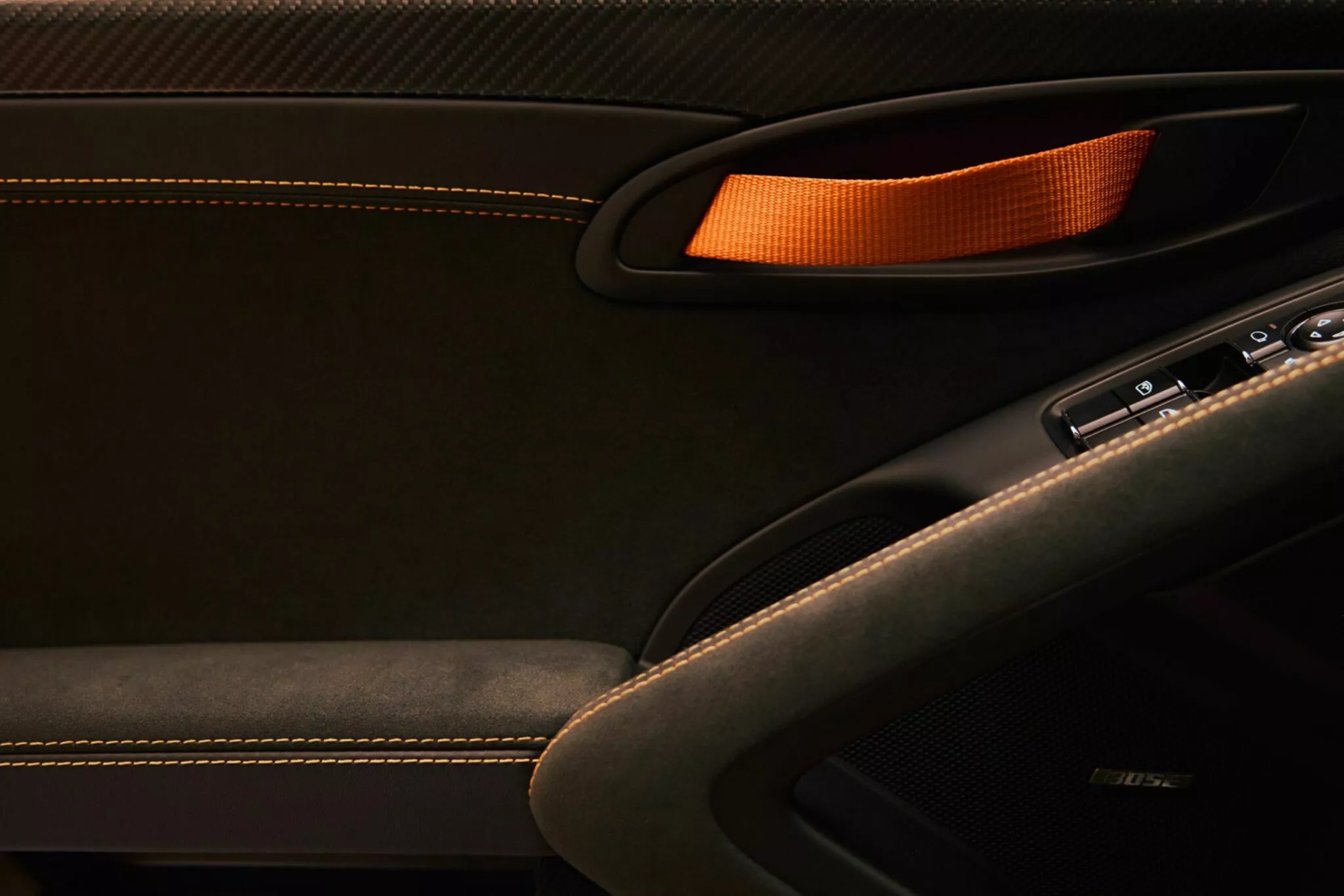 全球仅 1 辆：保时捷展示“郁金香”特别版 718 Cayman GT4 RS 超跑