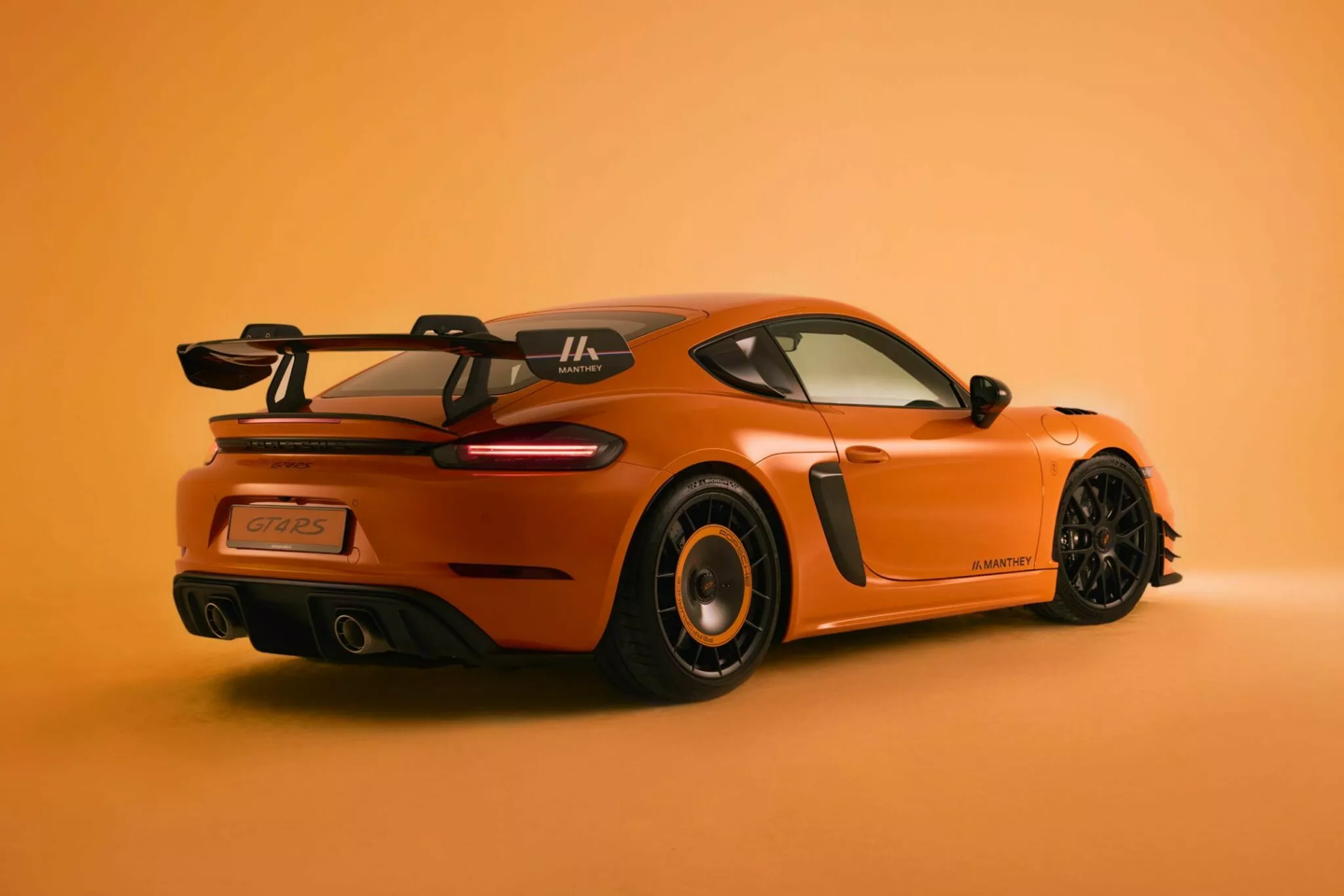 全球仅 1 辆：保时捷展示“郁金香”特别版 718 Cayman GT4 RS 超跑