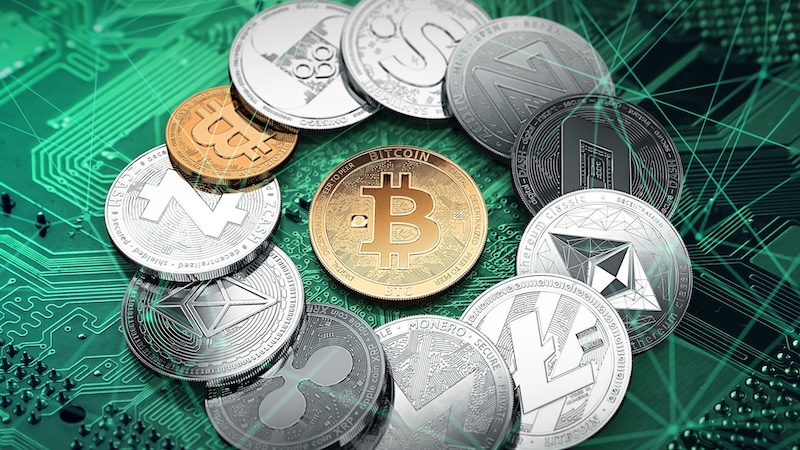 PYTH 单日上涨近 84%，BTC 价格跌破 11万美元