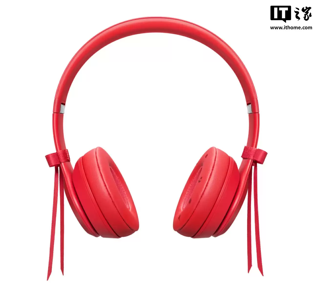 1799 元,苹果联名韩国音乐明星 JENNIE 特别版 Beats Solo 4 限量耳机国行发售