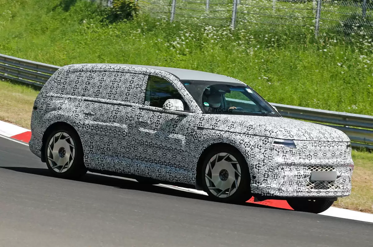 韩系豪华“大六座”:捷尼赛思 GV90 最新谍照曝光,有望用上对开门