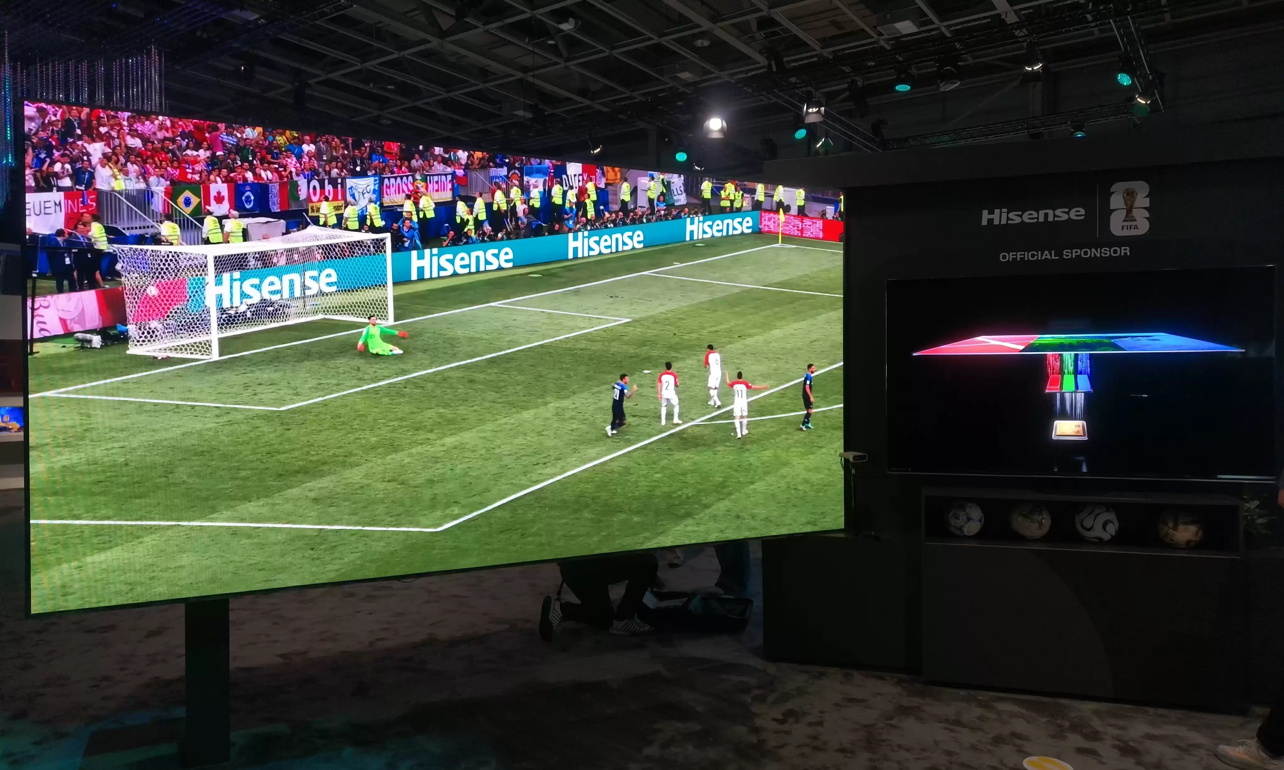 海信炸场 IFA 2025，全球显示进入RGB-Mini LED时刻