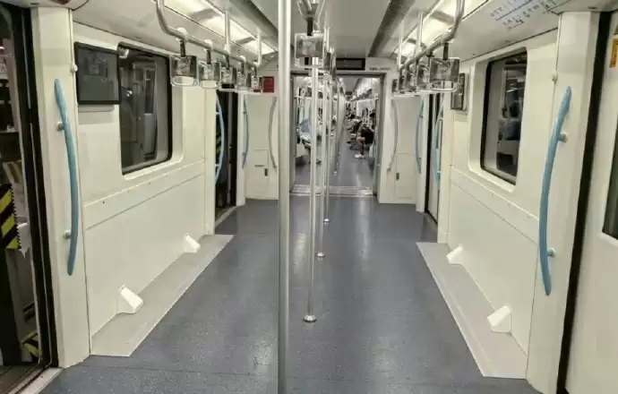 “上海地铁最忙线路”9 号线拆座位引热议，官方回应称“仅改一组列车，可提升高峰期运输能力”