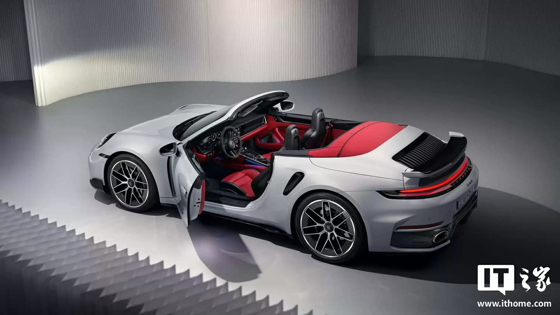 史上最强 911:2026 款保时捷 911 Turbo S 发布,混动系统加持、272.8 万元起