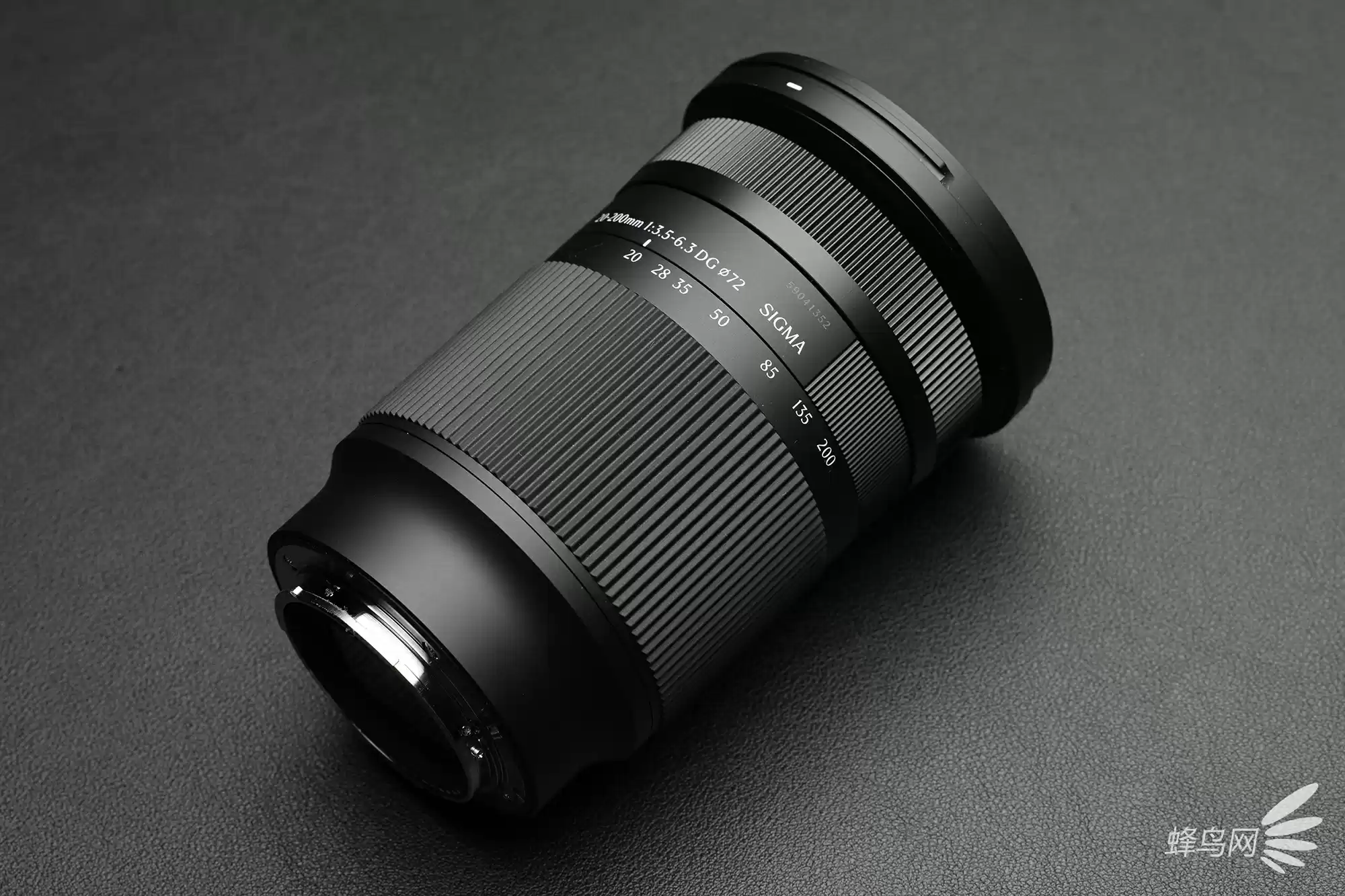 适合旅行的变焦头 适马20-200mm F3.5-6.3 DG 