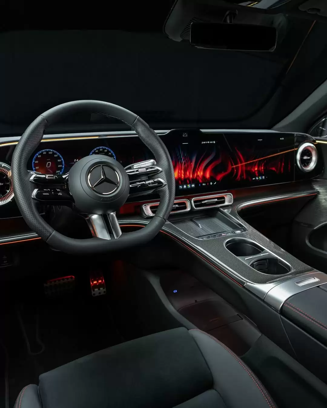 告别胶粘封装：奔驰纯电 GLC 配 94 kWh 模块化电池