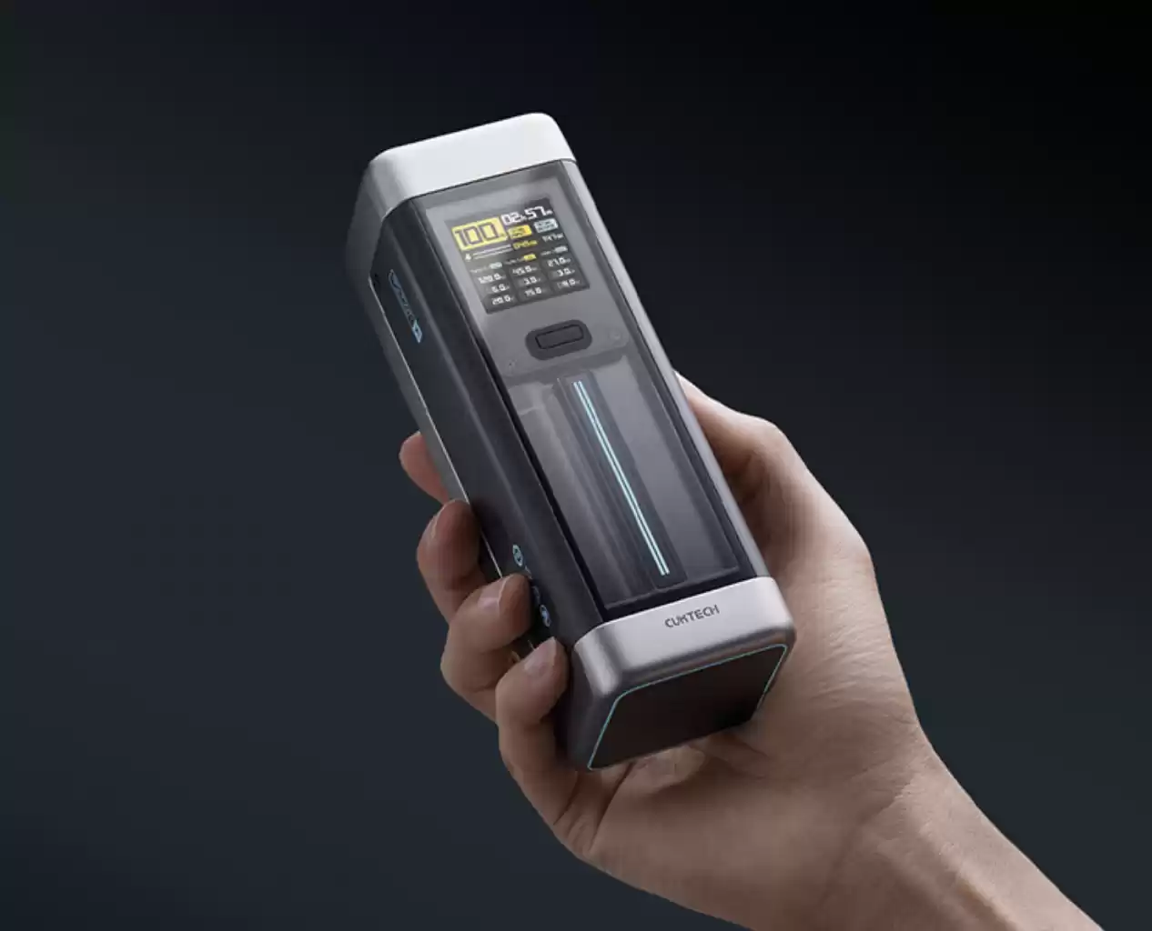 25000mAh 可上飞机：酷态科 20 号超级电能柱 699 → 449 元京东直降