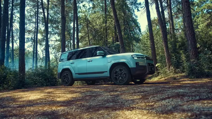 比亚迪“大五座天花板”方程豹钛 7 火爆上市，售价 17.98 万元起