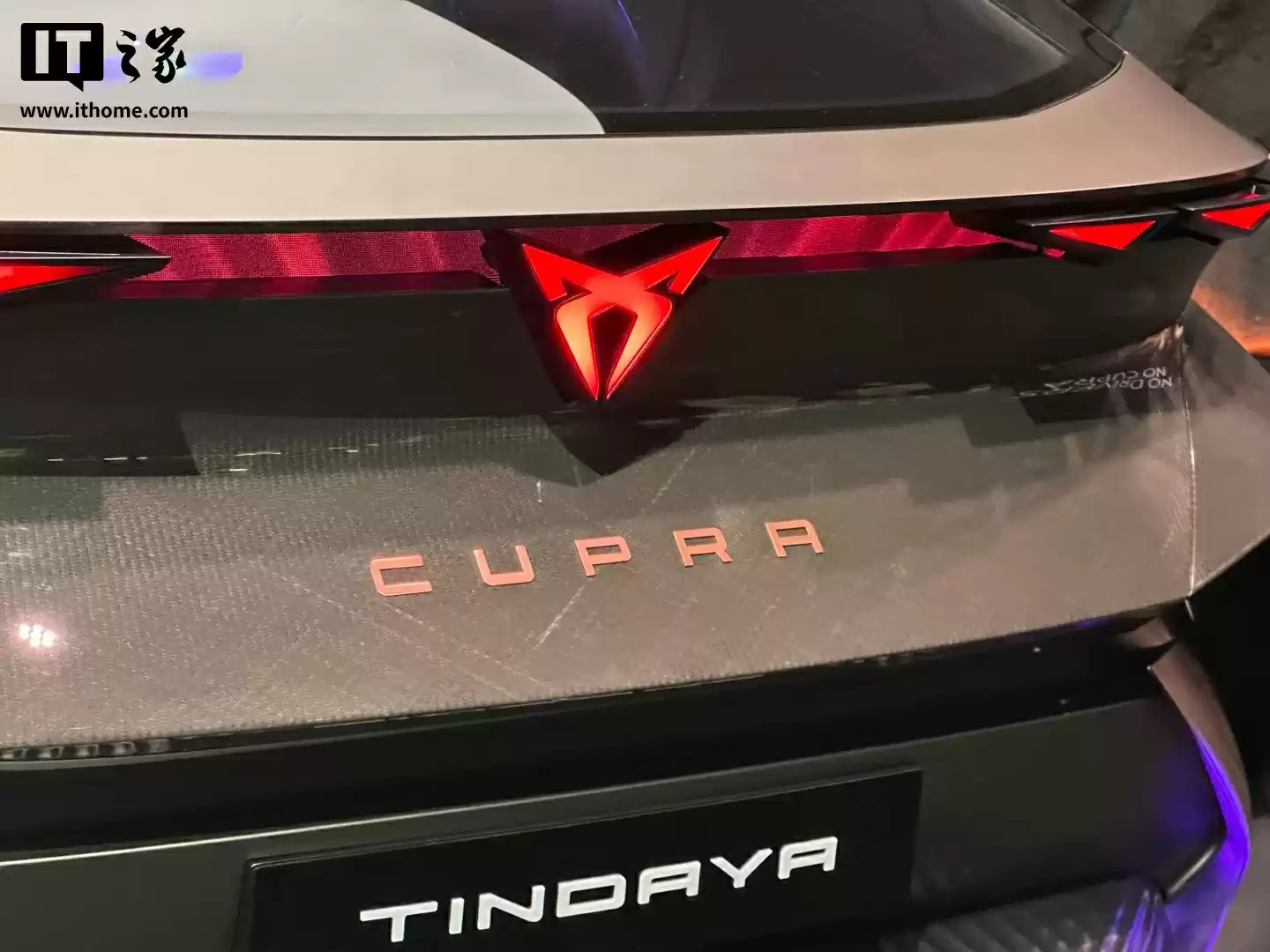 西雅特 Cupra 发布 Tindaya 概念车：对开门设计，外观犀利