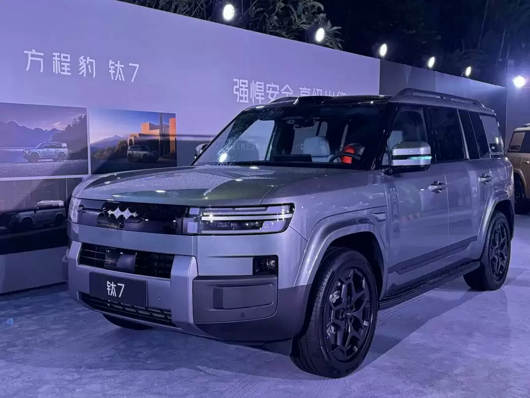 17.98万元起售,押注生态硬件,方程豹「钛7」抢占年轻家庭市场丨智驾前线