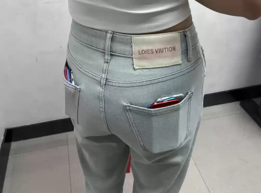 深圳罗湖海关查获进境旅客携带旧苹果 iPod touch 音乐播放器 40 台