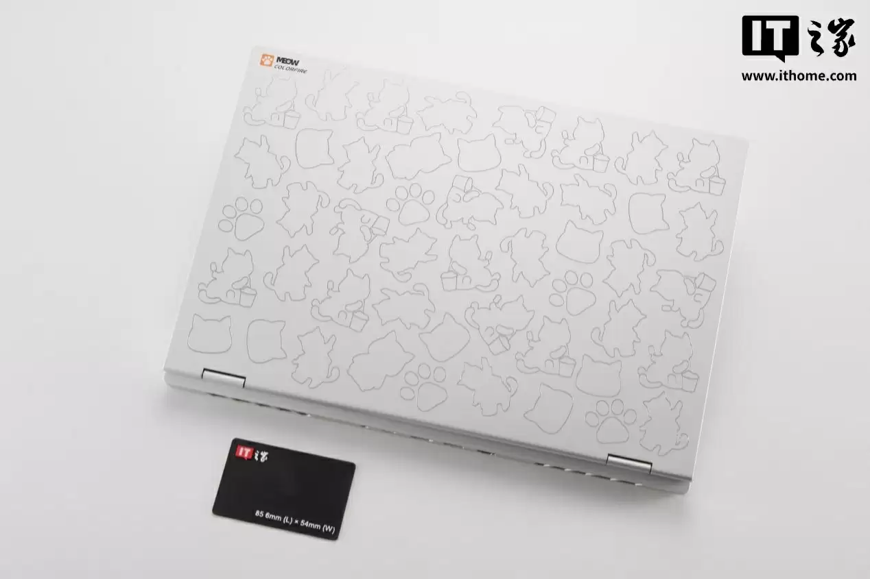 【IT之家开箱】全金属 CNC 精雕拼图风，COLORFIRE MEOW R16 Ultra 游戏本图赏