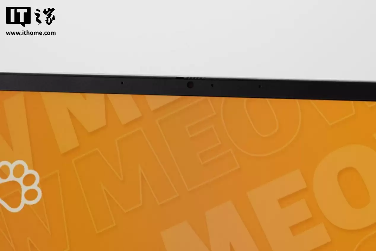 【IT之家开箱】全金属 CNC 精雕拼图风，COLORFIRE MEOW R16 Ultra 游戏本图赏