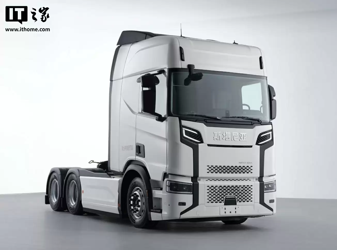 斯堪尼亚重卡迎来中文车标版本，可选装环视系统