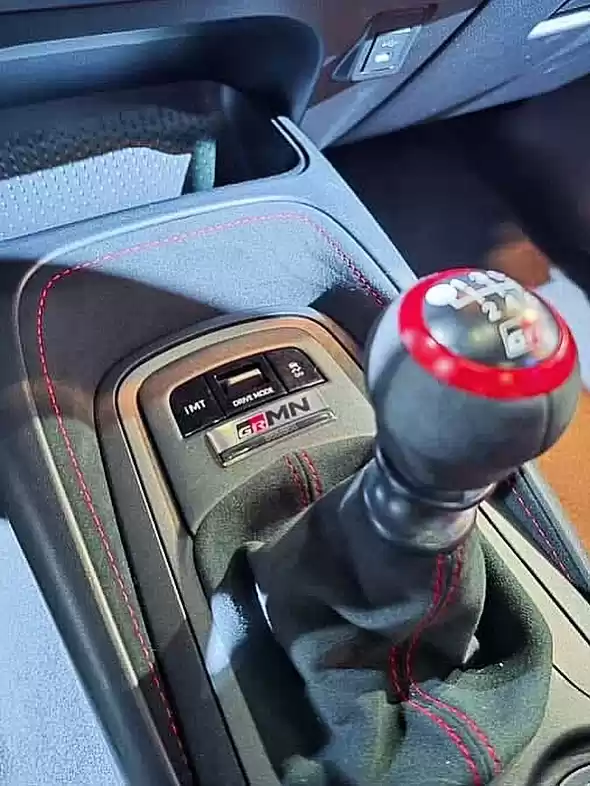 限量 500 辆，丰田高性能版 GRMN Corolla 卡罗拉掀背车曝光