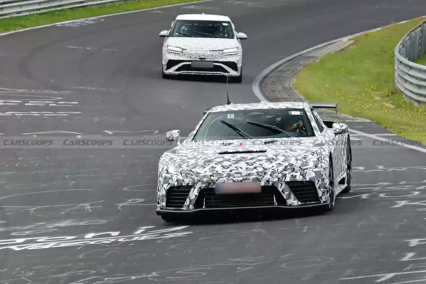 雷克萨斯 LFR 超跑纽北测试图曝光:3 种空气动力套件,V8 混动预估 900 马力