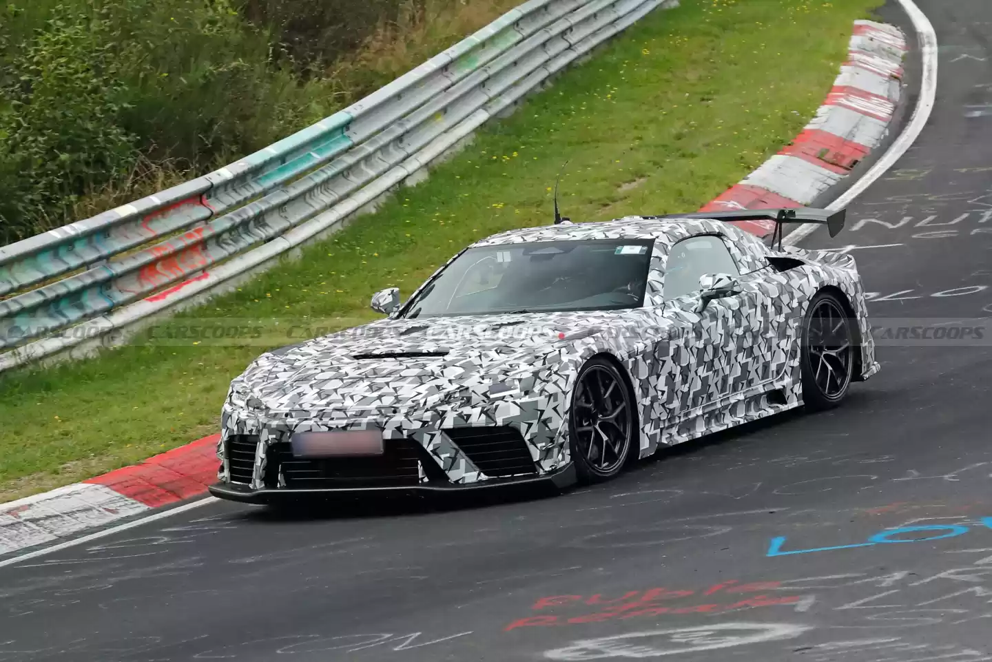 雷克萨斯 LFR 超跑纽北测试图曝光:3 种空气动力套件,V8 混动预估 900 马力