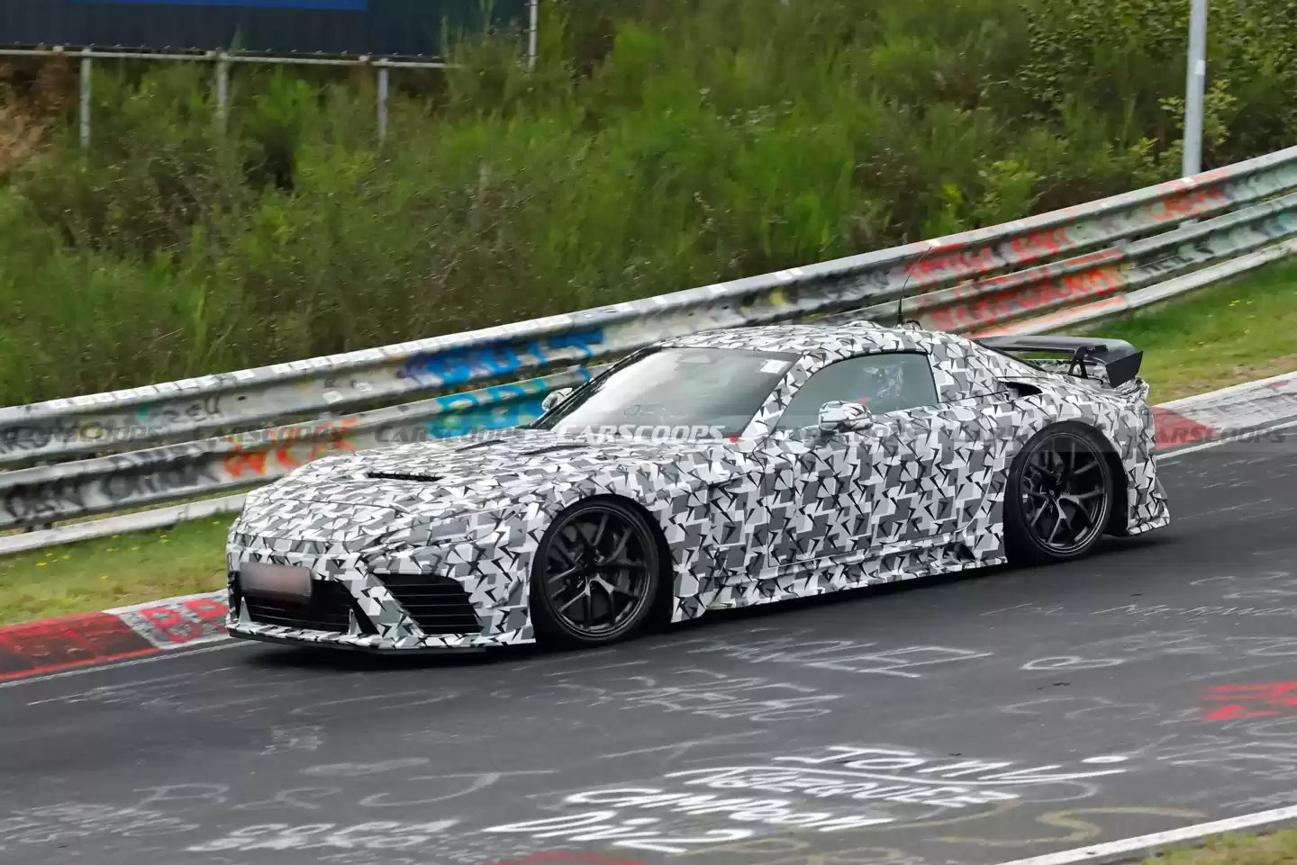 雷克萨斯 LFR 超跑纽北测试图曝光:3 种空气动力套件,V8 混动预估 900 马力