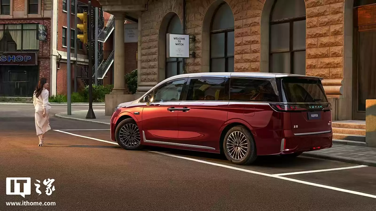 2026 款岚图梦想家 MPV 上市：首搭华为乾崑 ADS 4 + 鸿蒙座舱 5，售 32.99 万元-43.99 万元