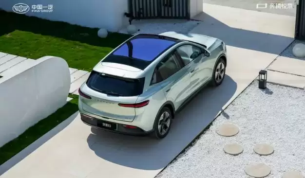 565km 续航一口价 8.88 万元,一汽奔腾悦意 03 汽车加推“畅享版”