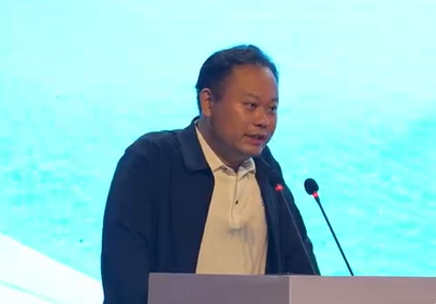 5000万粉丝博主“听风的蚕”自曝曾得肺癌:工作没了 靠读书改命