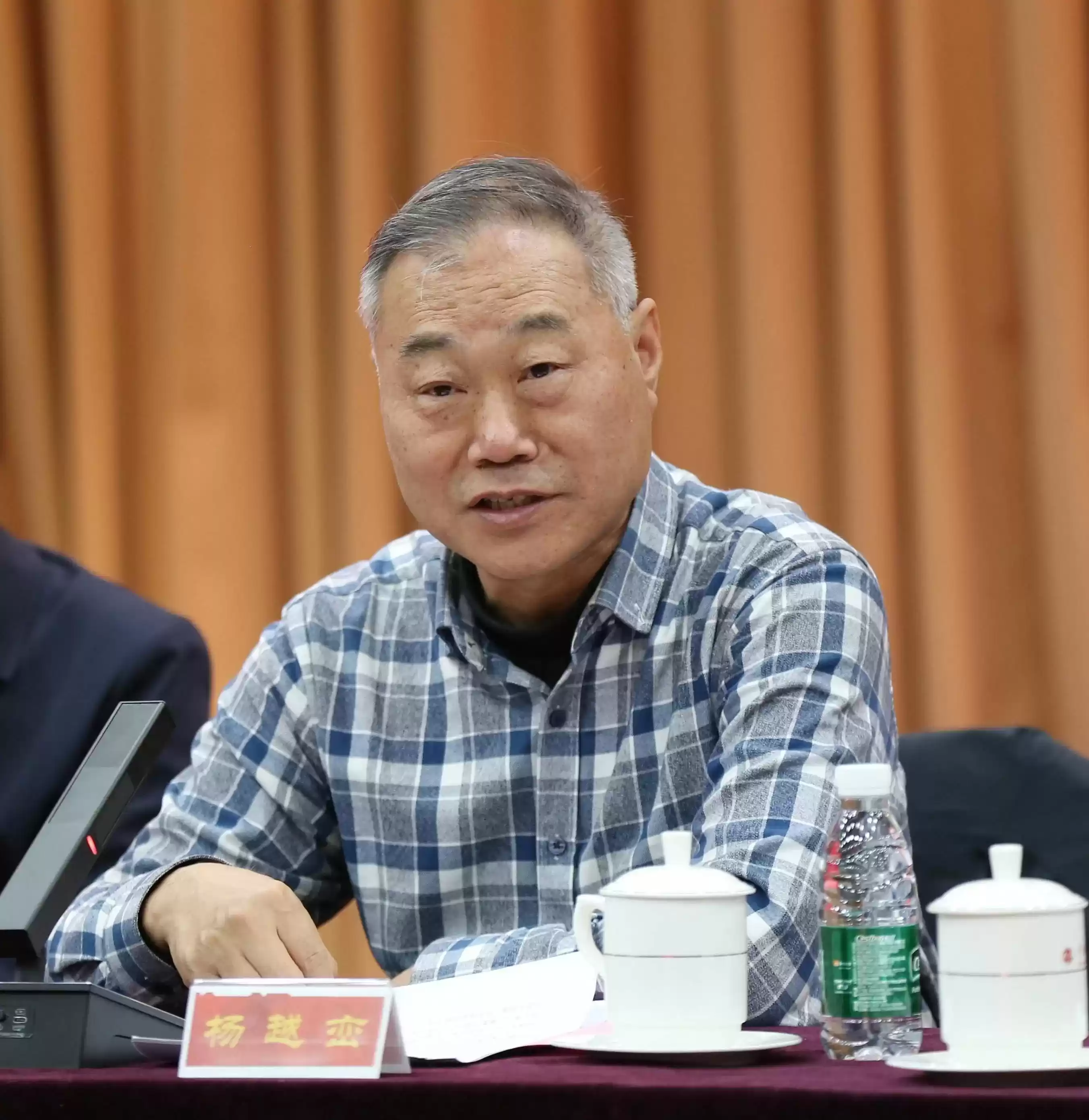 中国摄协副主席杨越峦发言