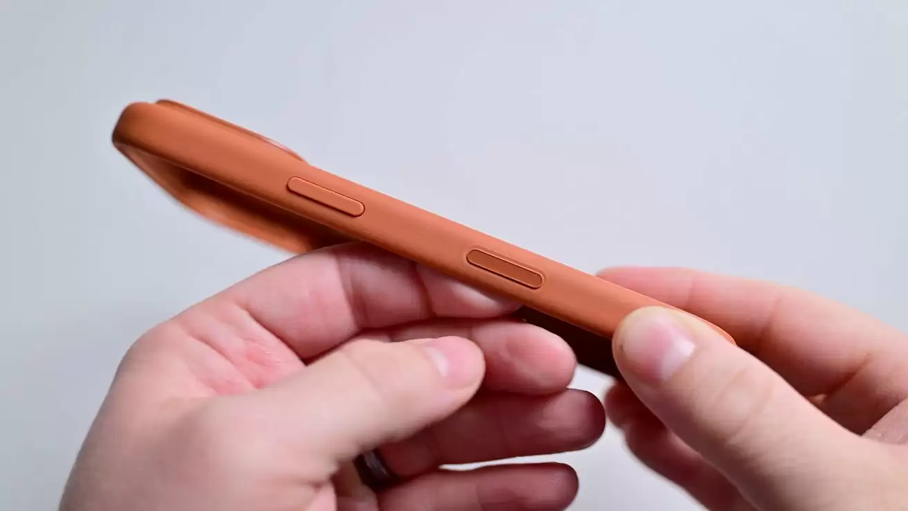 苹果 iPhone 17 系列、iPhone Air 手机壳全上手:科技织物 TechWoven 领衔