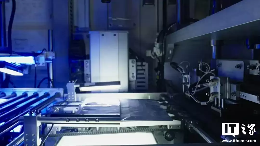 孚能科技第三代半固态电池计划明年量产,软包电芯能量密度已达