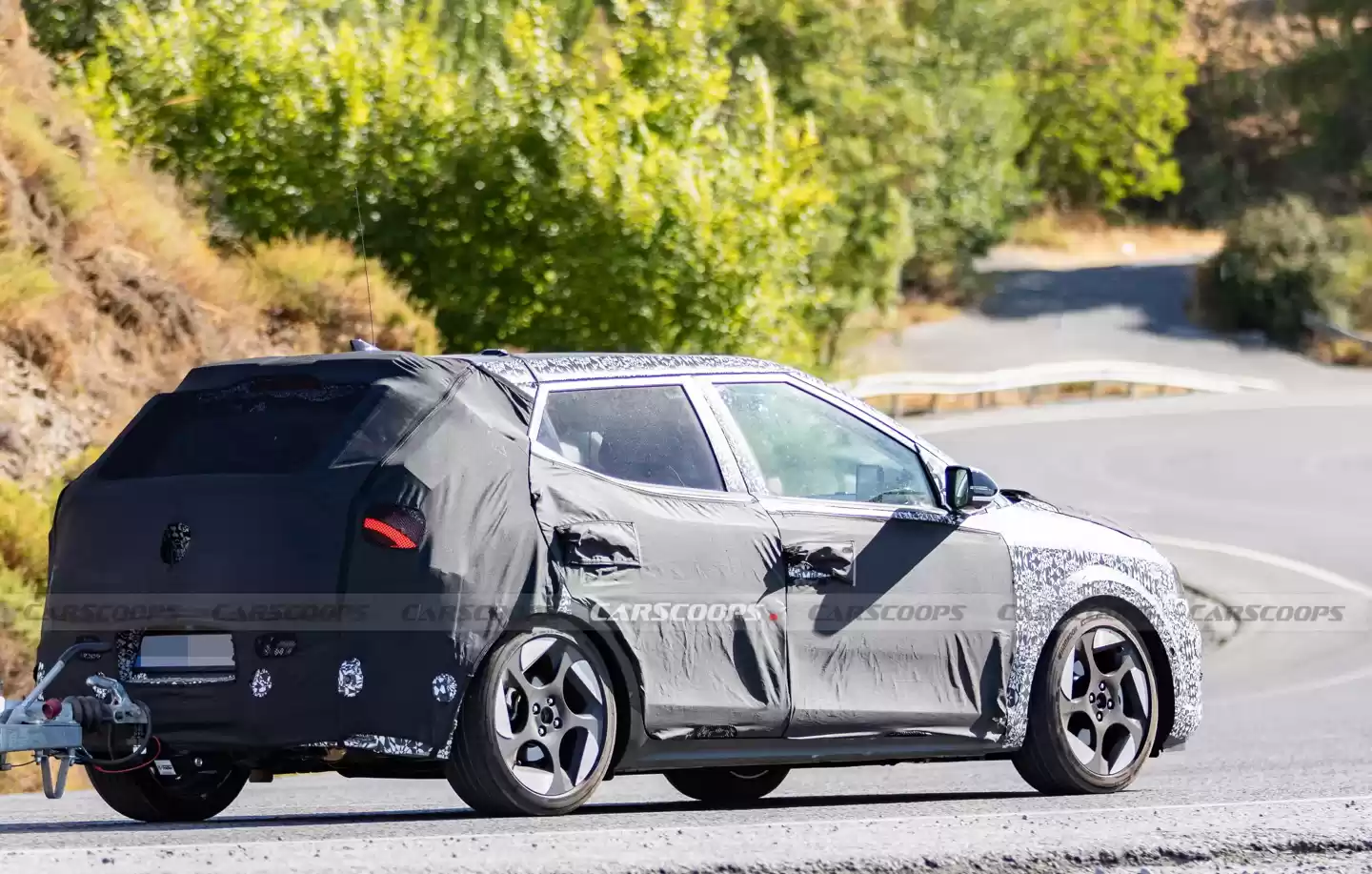 i20尾部伪装谍照